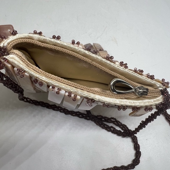 MAD by DESIGN💥VINTAGE💥 "Mother of Pearl"  Spun Silk Crossbody Bag - Picture 7 of 8